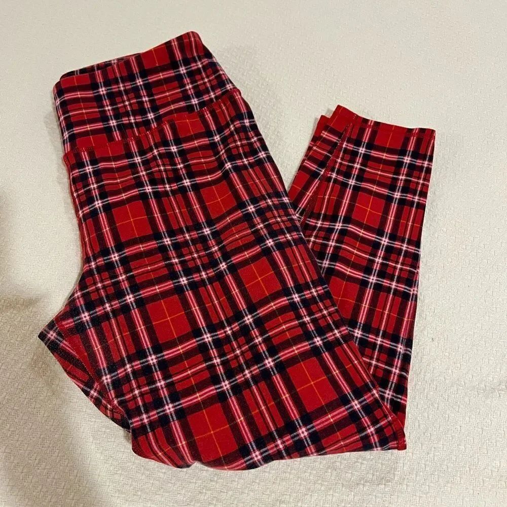 Women Crown & Ivy Red and Black Plaid Leggings
